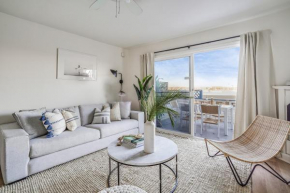 Bay View IV by AvantStay Stylish Mission Beach Home on the Sand